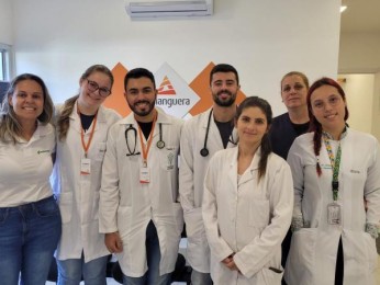 Visita ao curso de Medicina Veterinária da faculdade Anhanguera em São José-SC