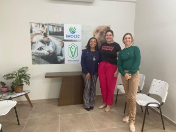 Visita as instalações da faculdade de Medicina Veterinária da Unoesc - campus São Miguel do Oeste