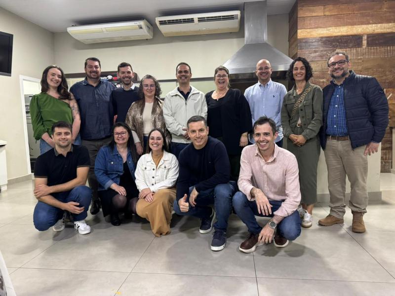 SOMEVESC celebra o início de um novo ciclo de liderança e fortalecimento da Medicina Veterinária na região Sul de Santa Catarina. SOMEVESC celebra o início de um novo ciclo de liderança e fortalecimento da Medicina Veterinária na região Sul de Santa Catarina.